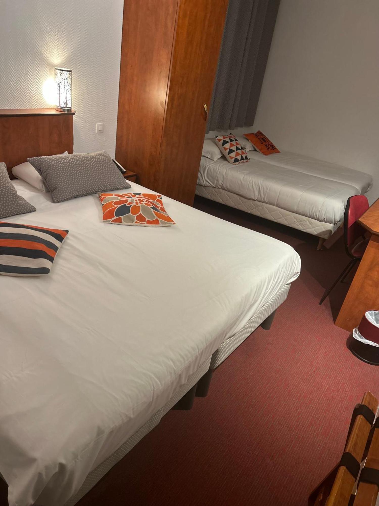 Hotel Contact Utah - Anciennement Kyriad Carentan